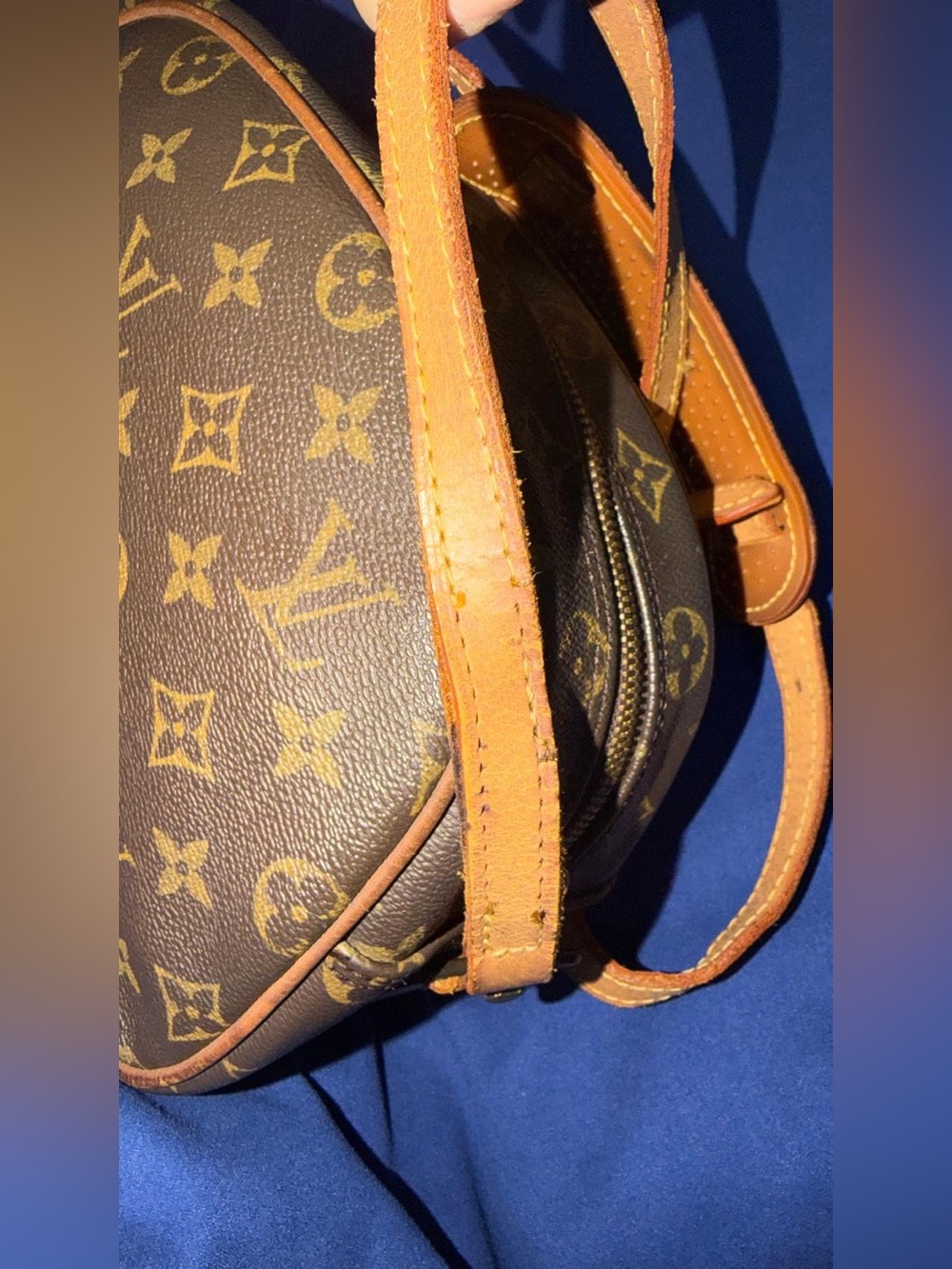 Louis Vuitton Monogram Canvas Crossbody Bag - Brown/Tan - Picture 5 of 11